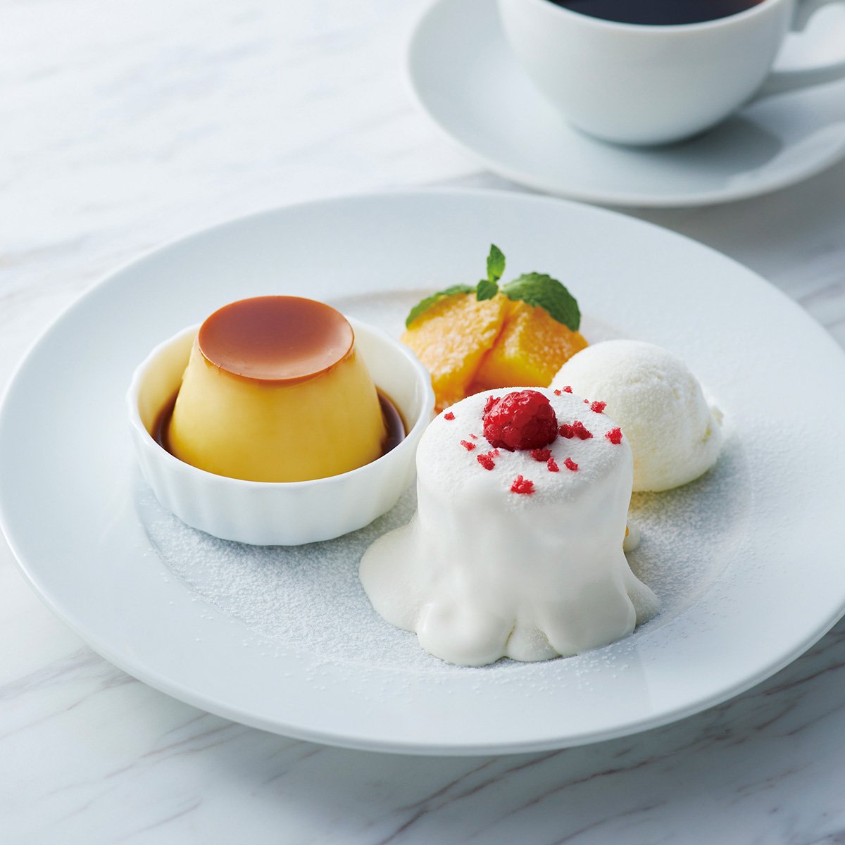 夏のメルティーショートケーキプレートとお飲物